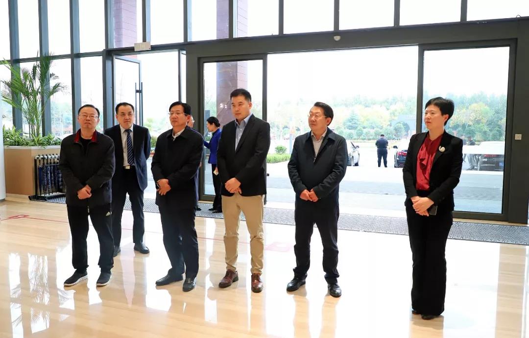 孫繼業(yè)副省長(zhǎng)來(lái)到日照心臟病醫(yī)院考察調(diào)研